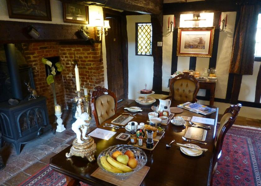 England Sudbury Breakfast Area