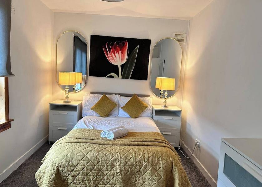 Scotland Greenock Room