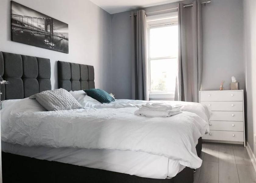 Scotland Kirkcaldy Room