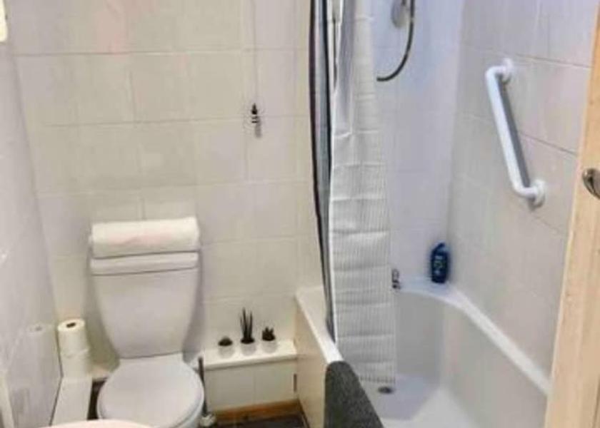 England St Ives Bathroom