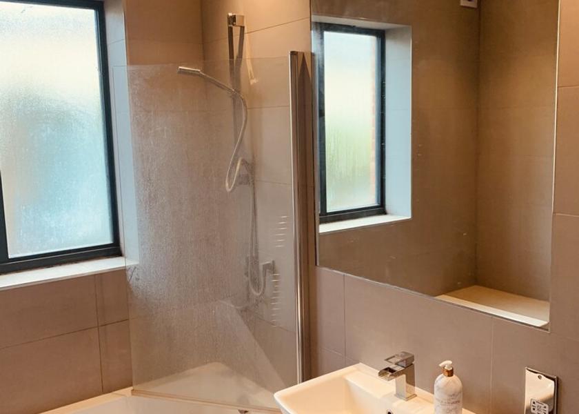 England Watford Bathroom