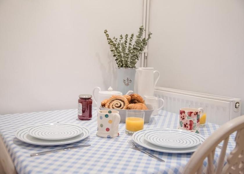 England Aldeburgh Dining Area