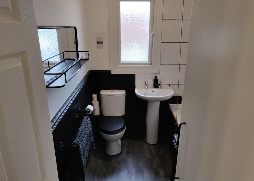 England St Neots Bathroom