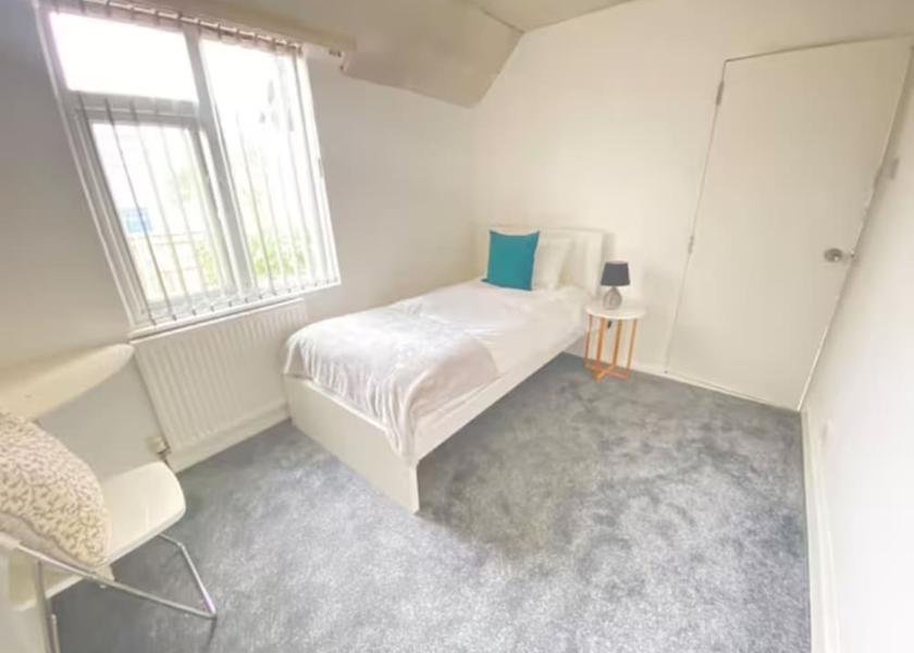 England West Drayton Room