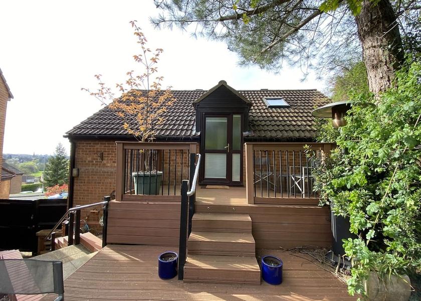 England Daventry Exterior Detail