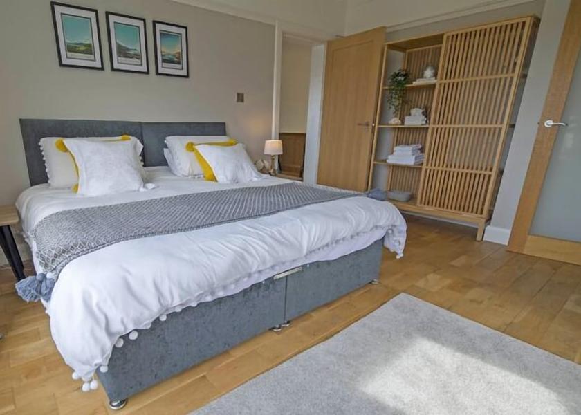 Northern Ireland Portrush Room