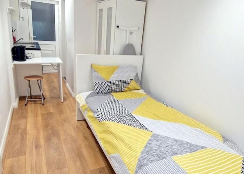 England South Croydon Room