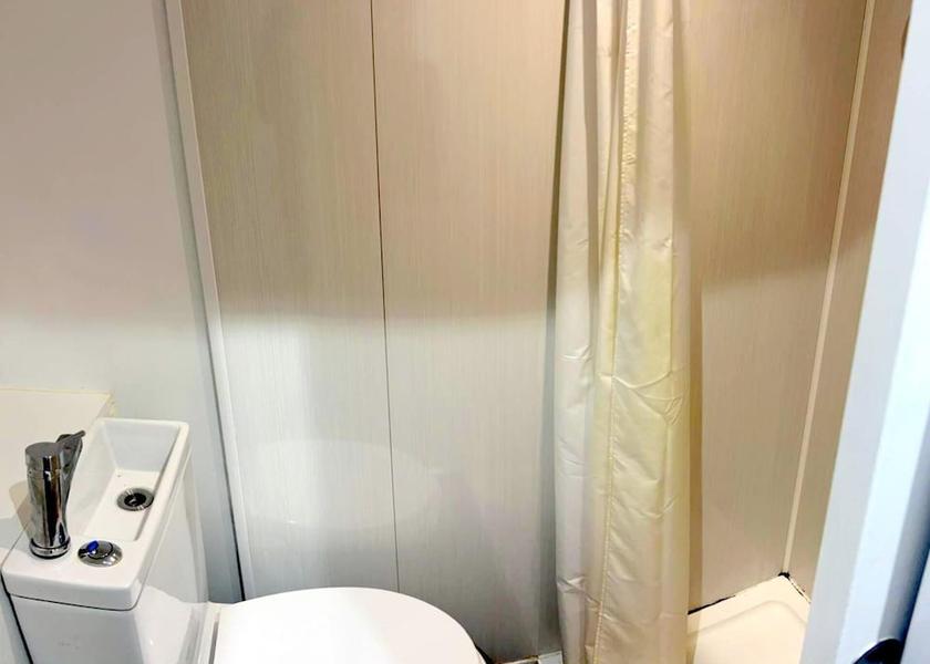 England South Croydon Bathroom