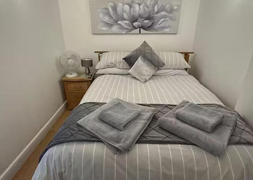 England Hertford Room