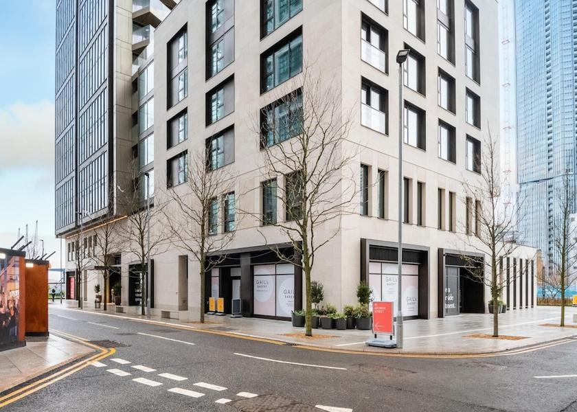 England Barking Room