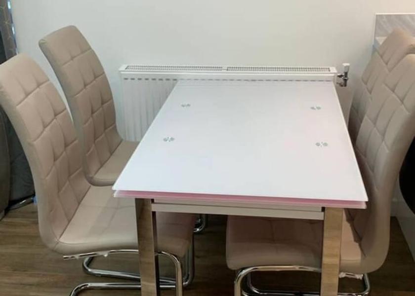 England Grays Interior Entrance