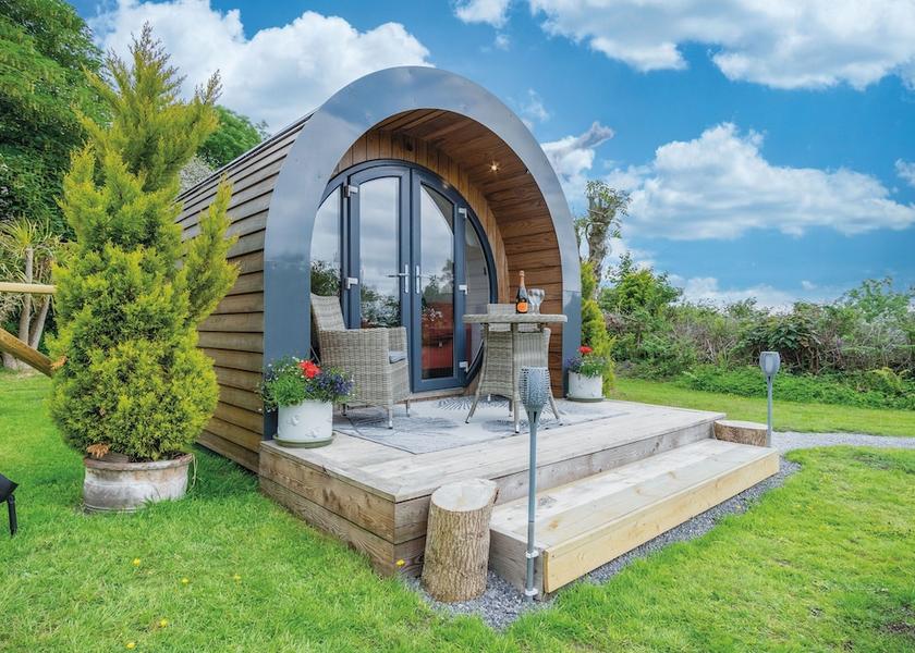 Wales Kilgetty Facade