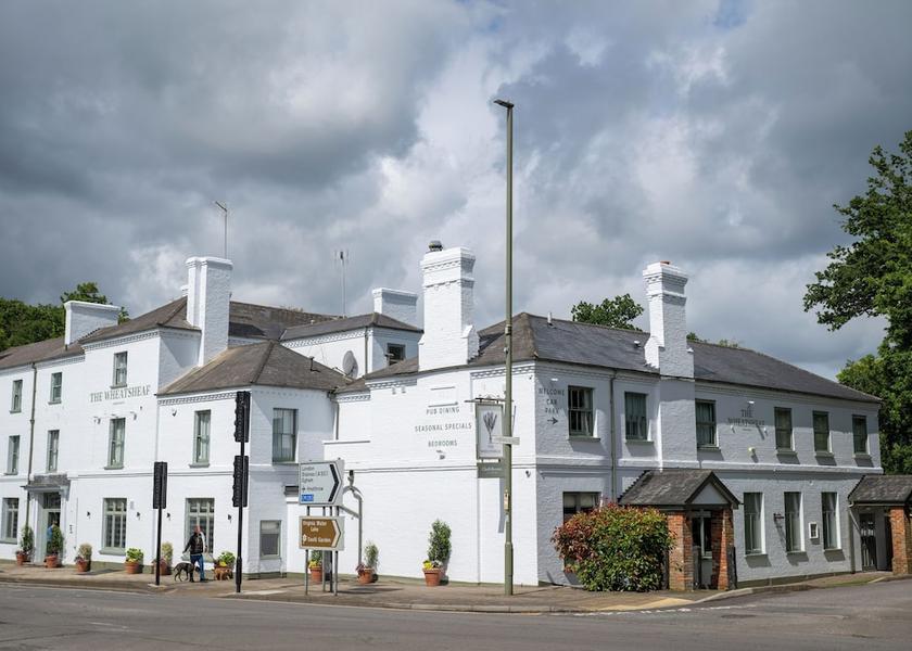 England Virginia Water Exterior Detail