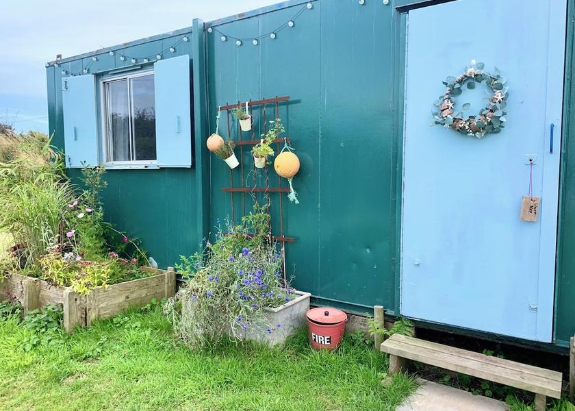 England Torpoint Exterior Detail