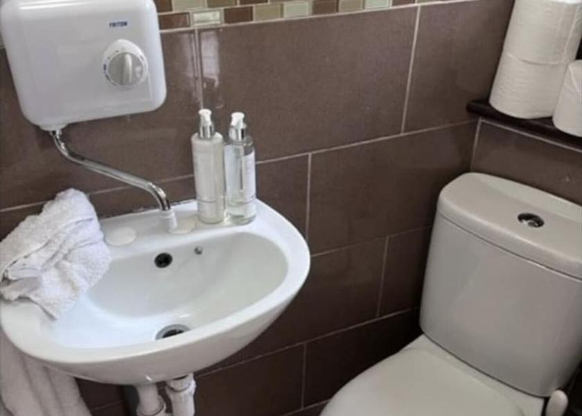 England Ilford Bathroom