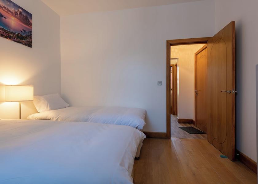Wales Cardiff Room