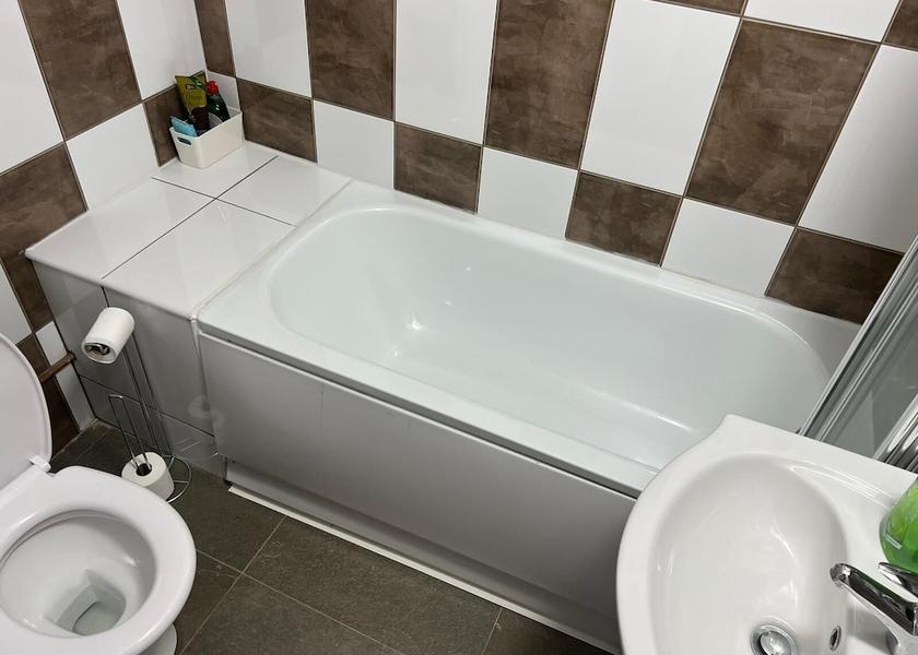 England Ilford Bathroom