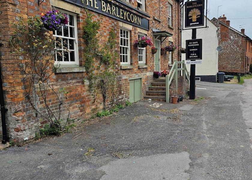 England Marlborough Facade