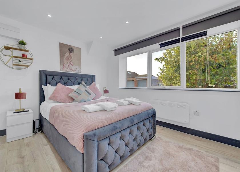 England Feltham Room