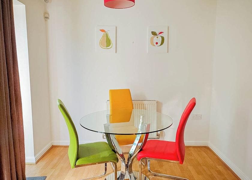 England Manchester Family Dining