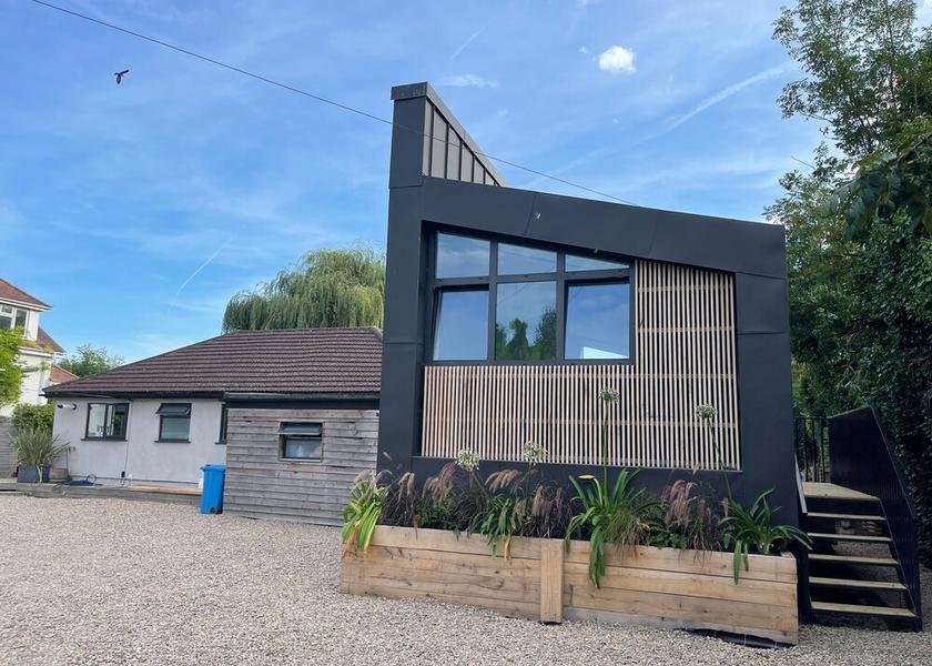 England Staines Exterior Detail