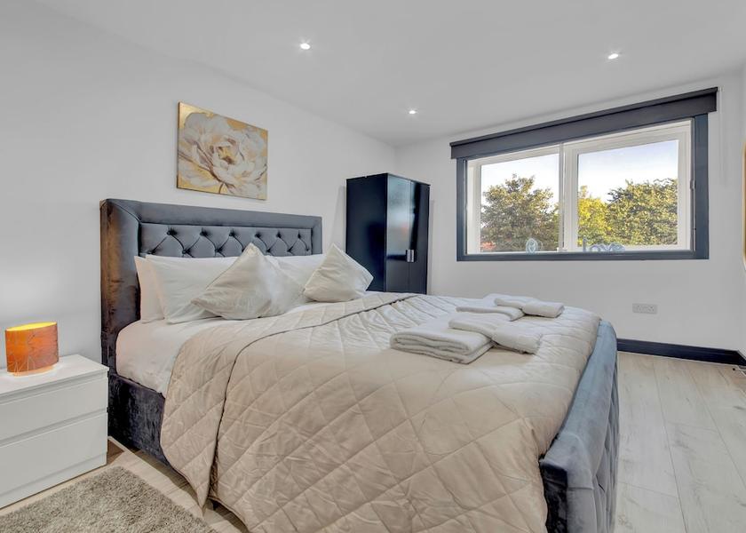 England Feltham Room