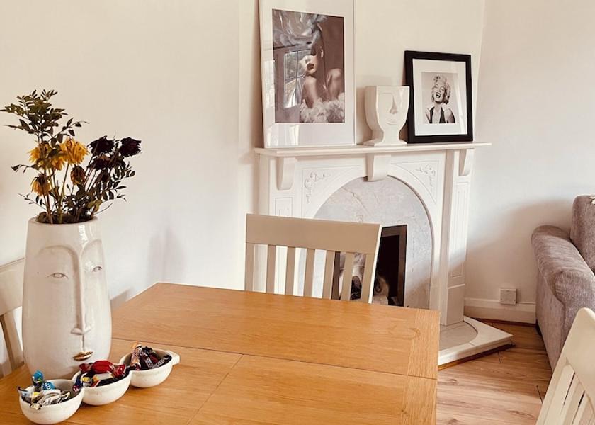 England Potters Bar Dining Area