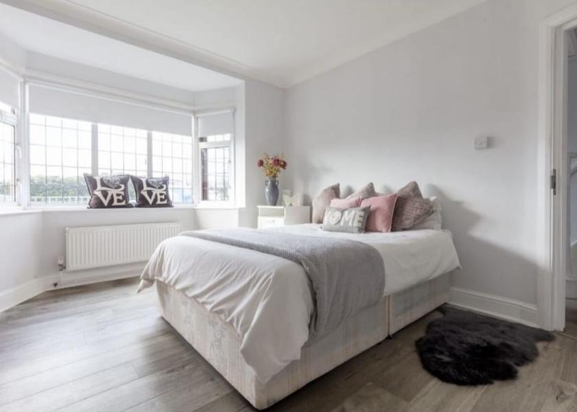 England Feltham Room