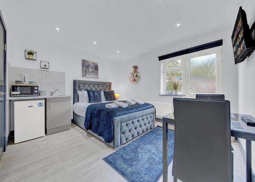 England Feltham Primary image