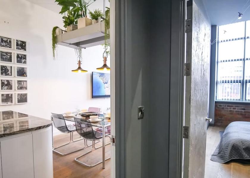 England Manchester Room