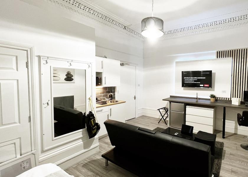 England South Croydon In-Room Amenity