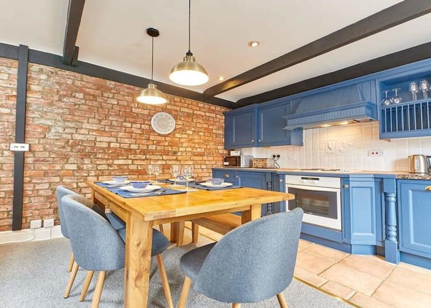 England Alnwick Room