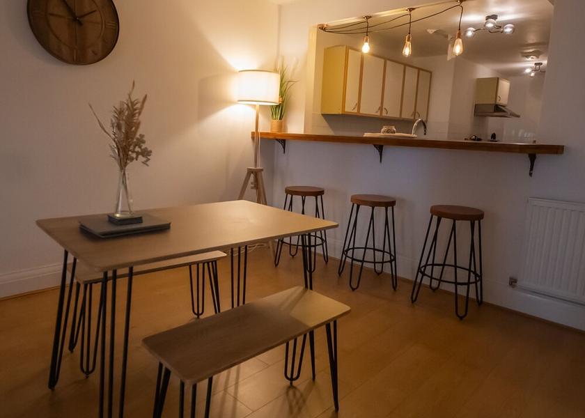 England Manchester Dining Area