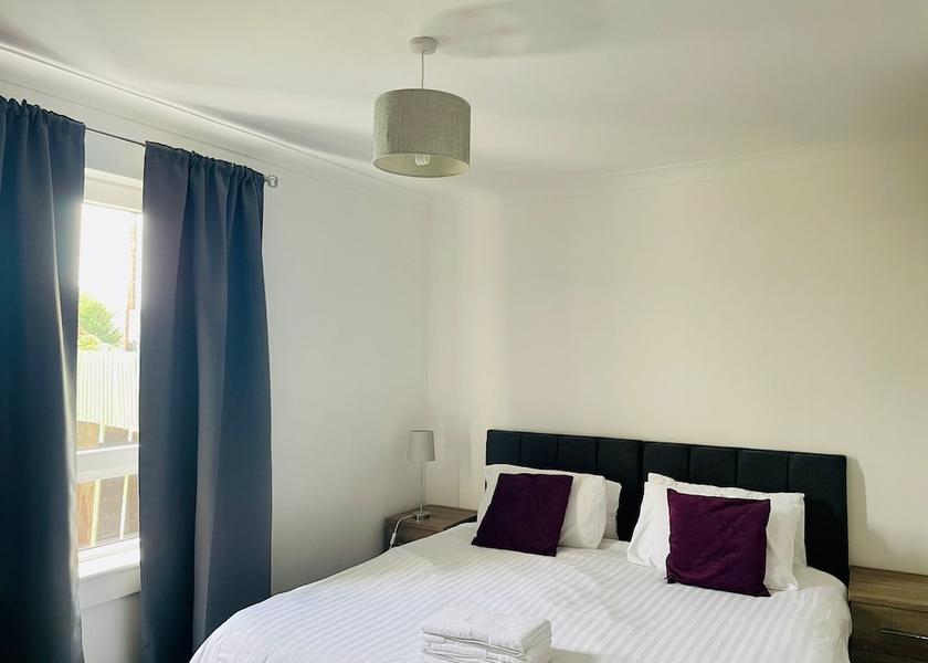 Scotland Airdrie Room