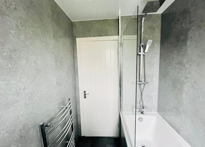 Scotland Airdrie Bathroom