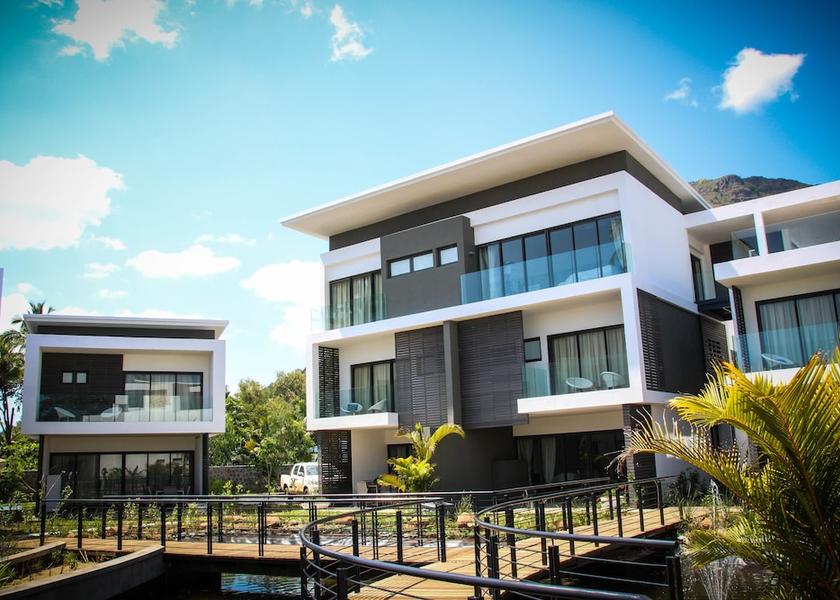  Black River Exterior Detail