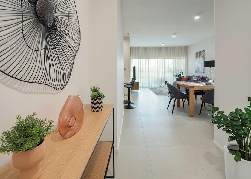  Quatre Bornes Interior Entrance