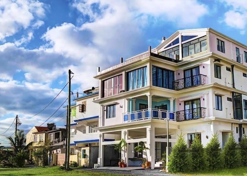  Surinam Primary image