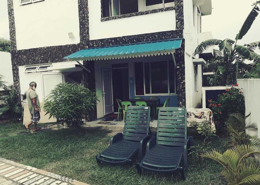  Pointe Aux Piments Exterior Detail