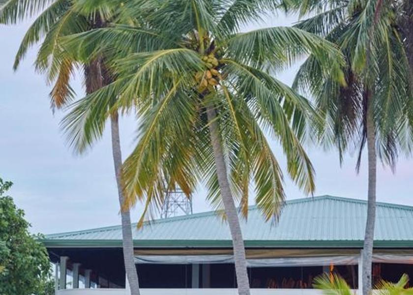 Baa Atoll Kamadhoo Restaurant