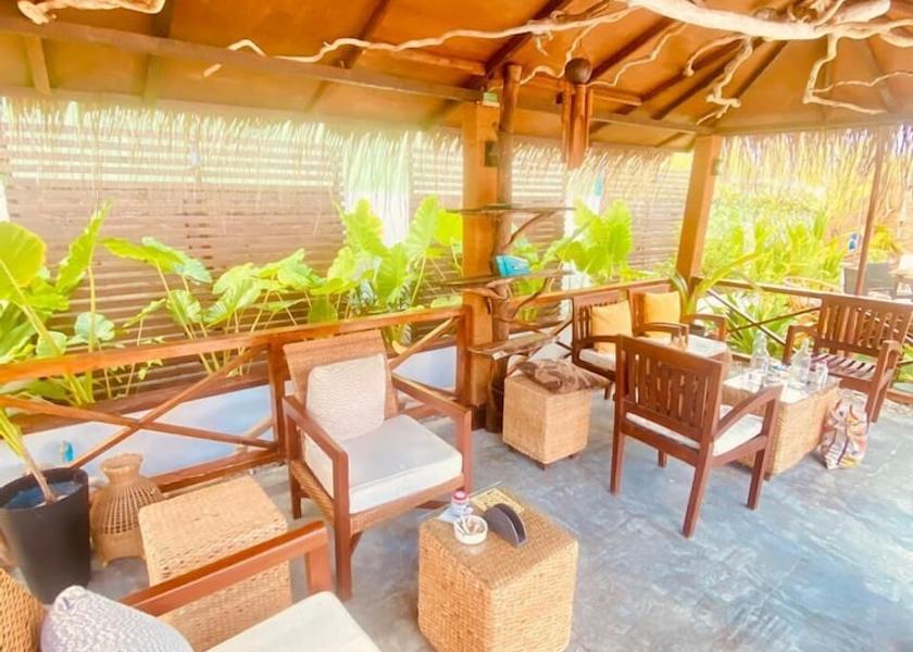 Haa Dhaalu Atoll Hanimaadhoo Restaurant