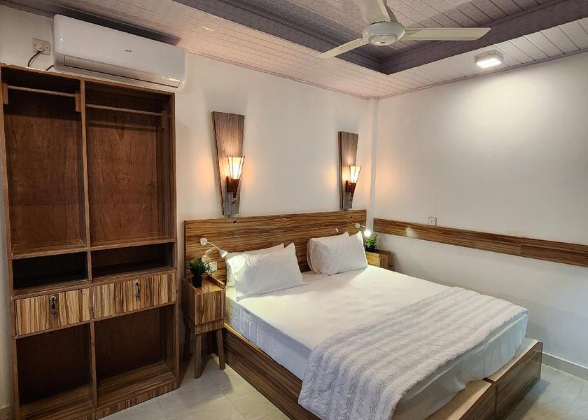 Kaafu Atoll Thulusdhoo Island Bedroom
