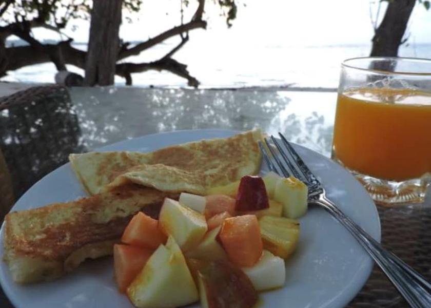 Kaafu Atoll Thulusdhoo Island Breakfast buffet