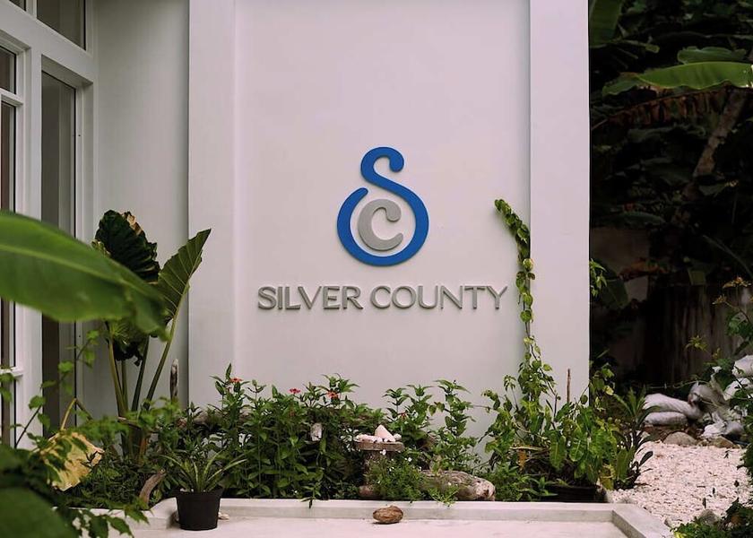  Fuvahmulah Exterior Detail