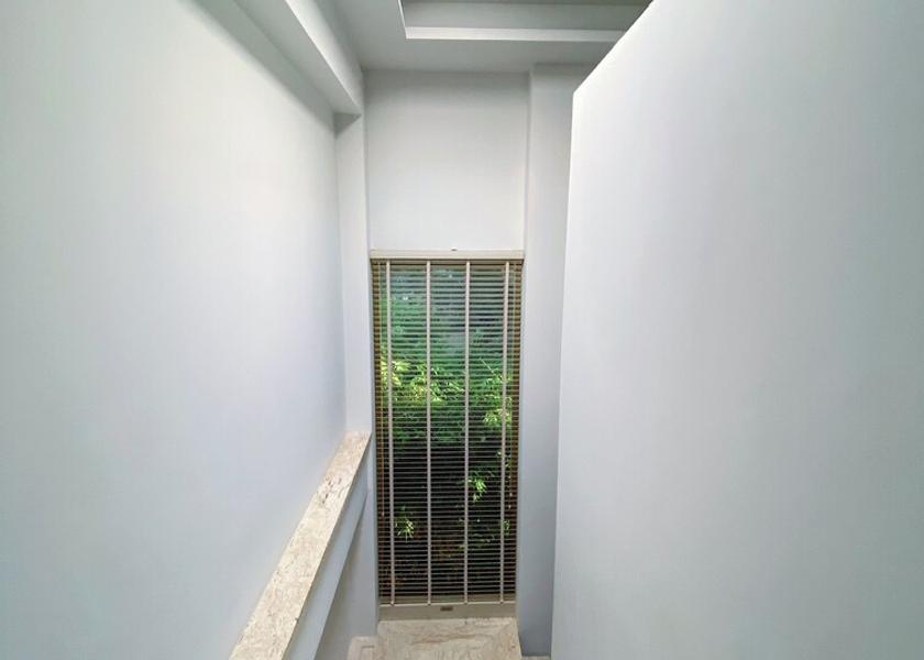 Phuket Sa Khu Interior Entrance