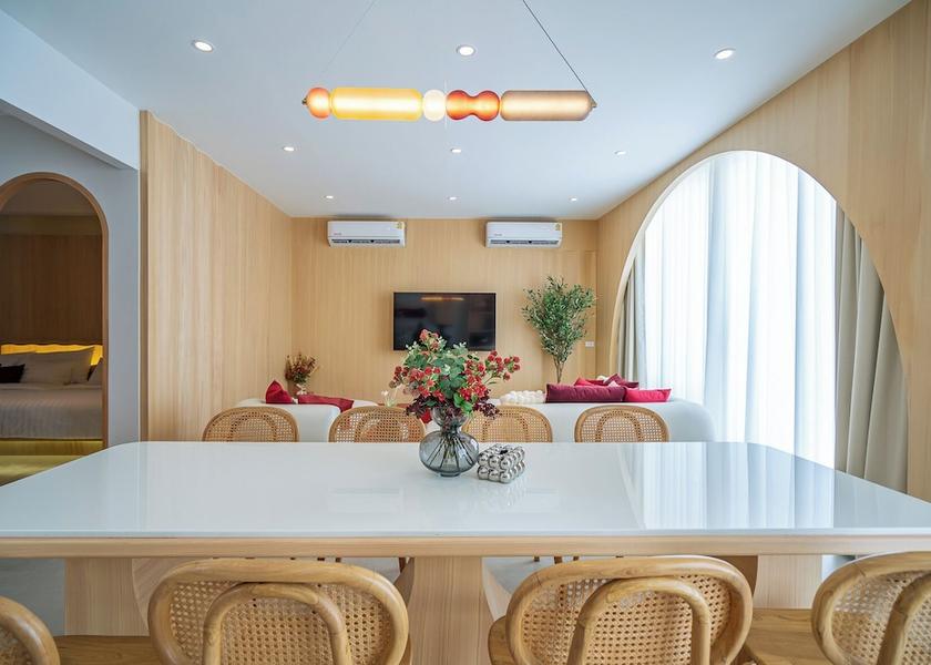 Chanthaburi Tha Mai Dining Area