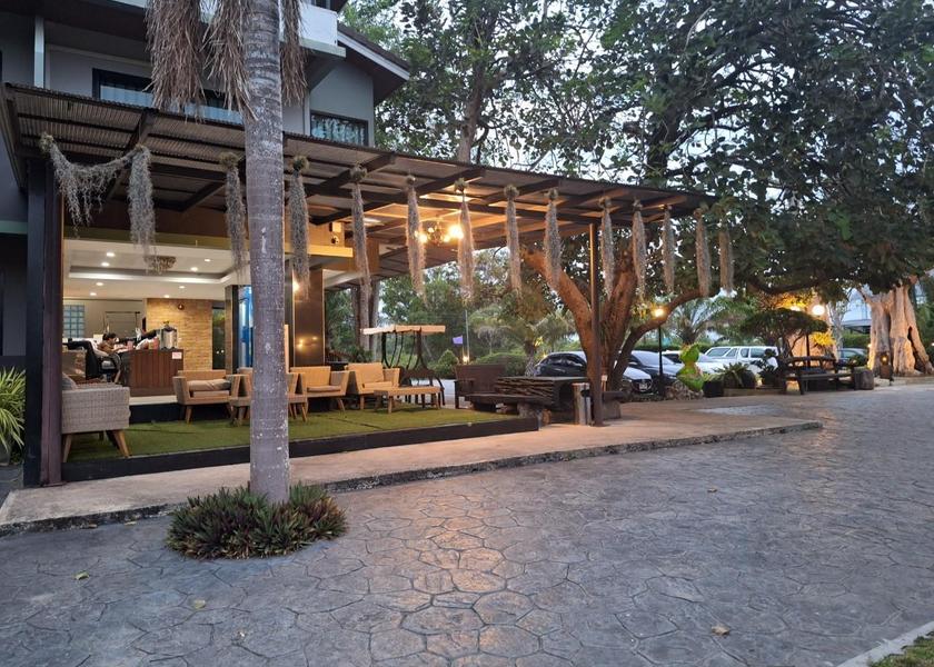 Chanthaburi Province Makham Exterior view