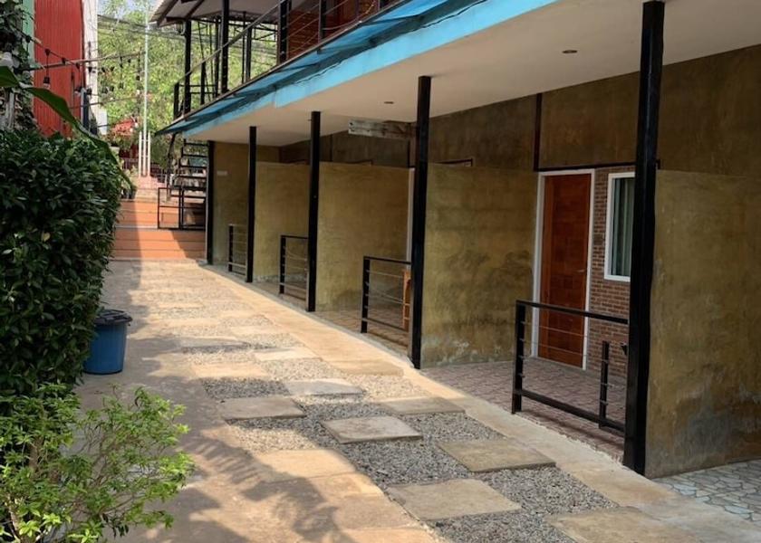 Chonburi Koh Lan Exterior Detail