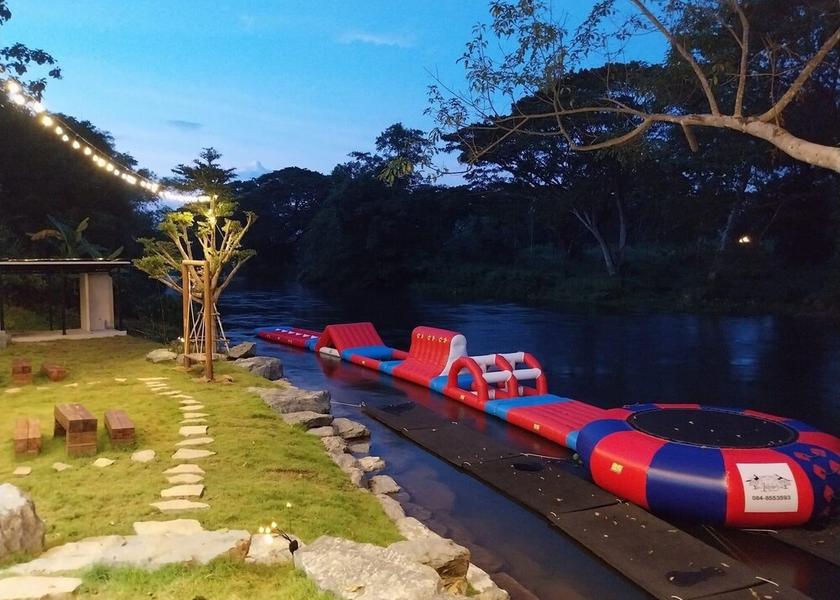 Prachuap Khiri Khan Tha Yang Exterior Detail