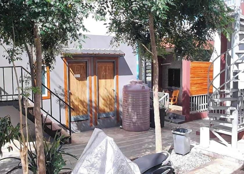 Chonburi Koh Lan Exterior Detail